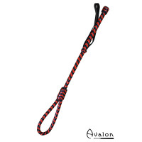 Avalon - INFINITY - Svart og Rød Loop Ridepisk i Matt Lær